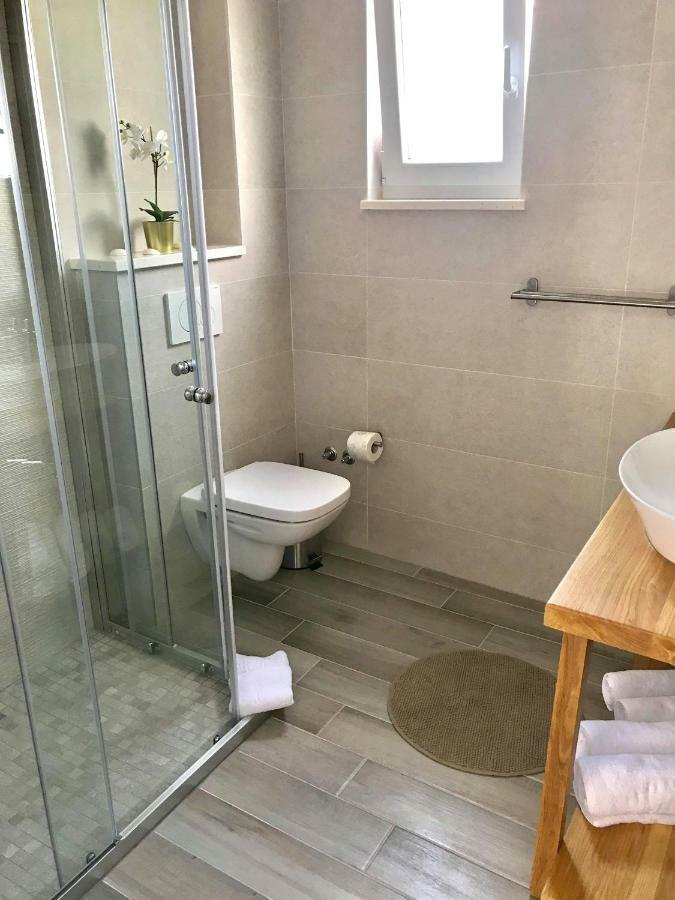 Cocoville Beach House- Makarska Appartement Buitenkant foto