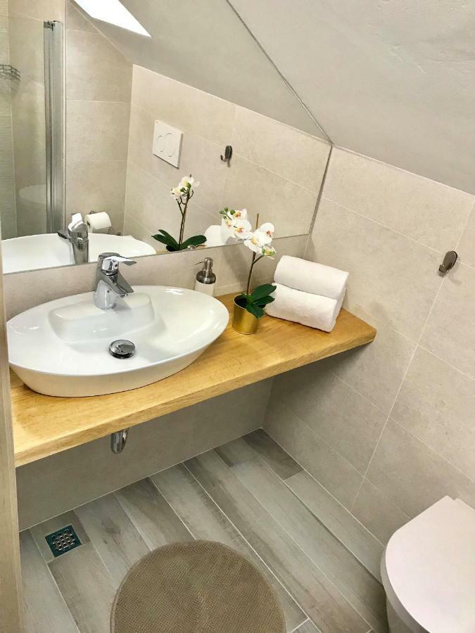 Cocoville Beach House- Makarska Appartement Buitenkant foto