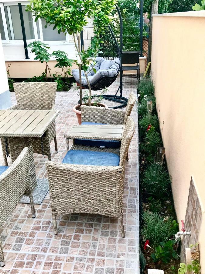 Cocoville Beach House- Makarska Appartement Buitenkant foto