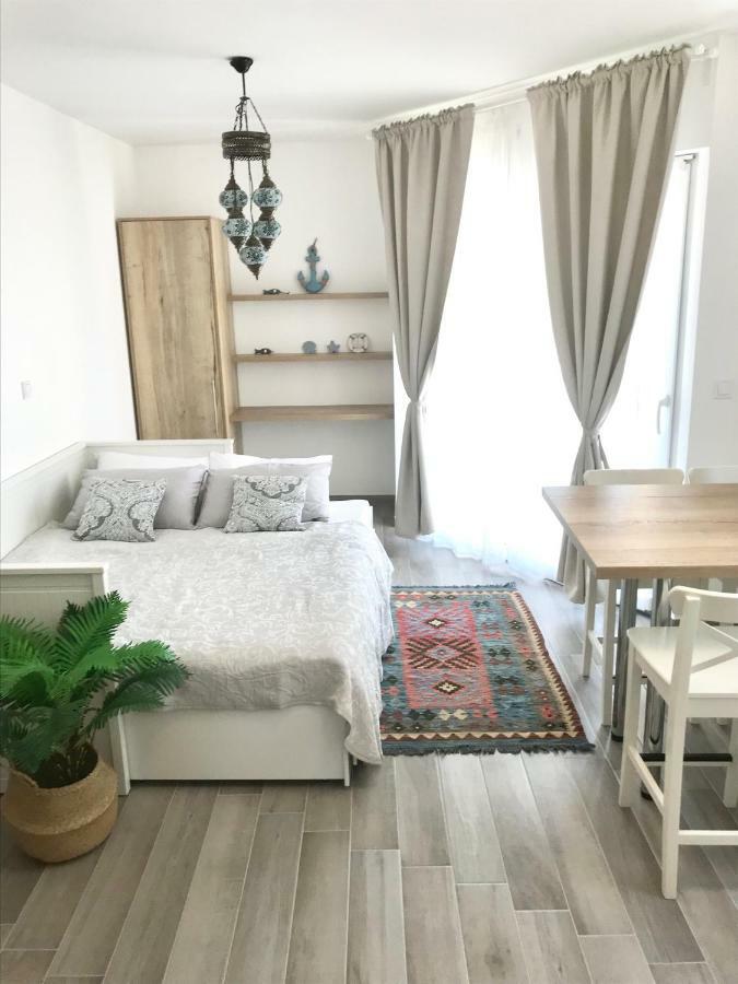Cocoville Beach House- Makarska Appartement Buitenkant foto